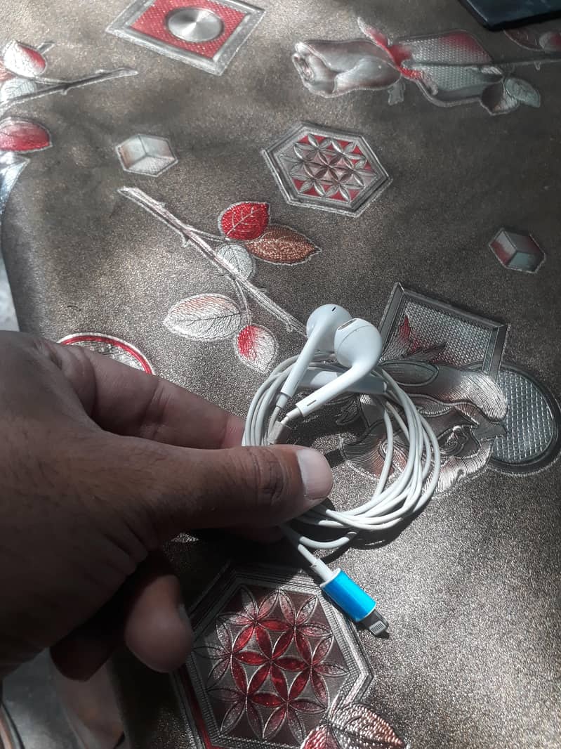 iphone handfree 2