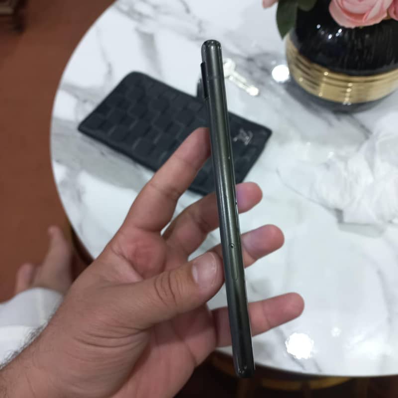 Google Pixel 6a 5