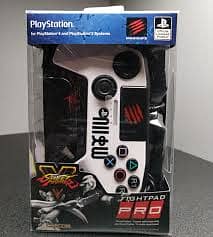 Mad Catz FightPad Pro SFV Controller  6 Button Arcade Fight Pad (PS3/)