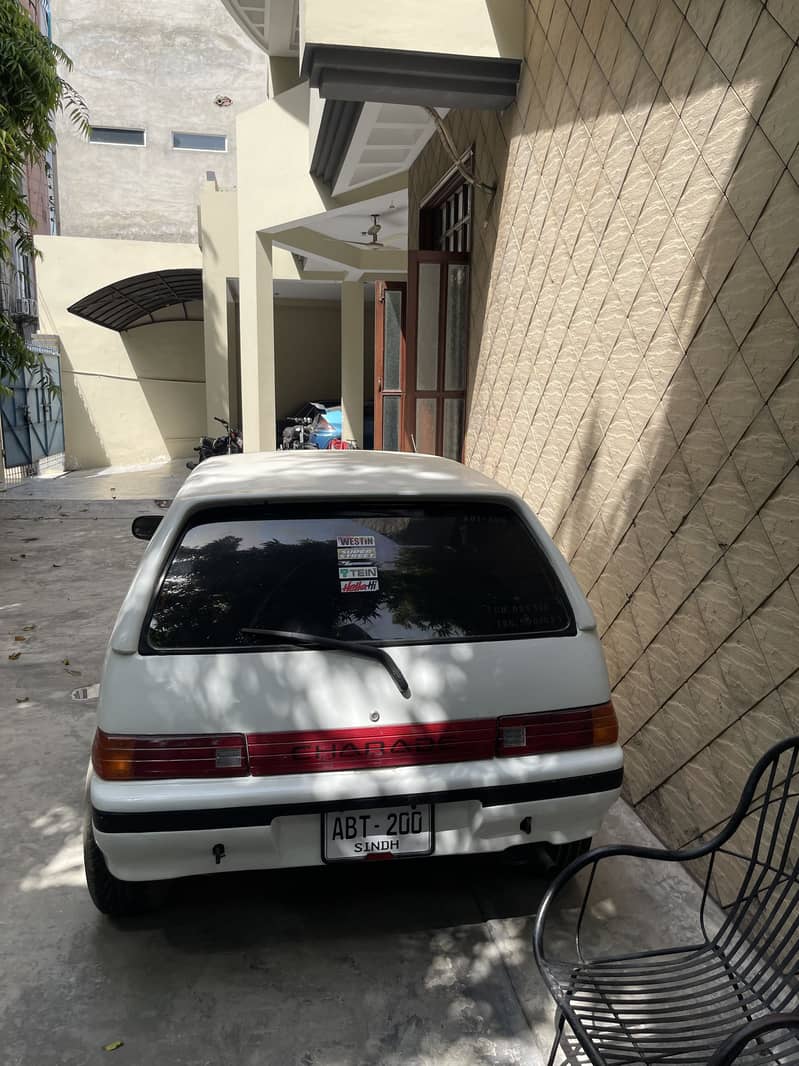 Charade 2 Door 4
