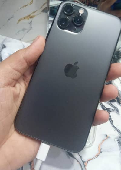 iphone 11 pro jv sealed 90% health all ok