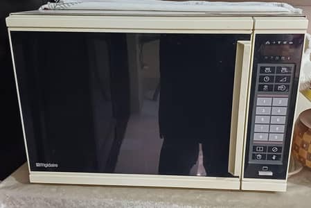Frigidaire Microwave - Made in USA