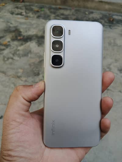 Infinix hot 60 pro plus | 16gb 256gb | AMOLED 144Hz