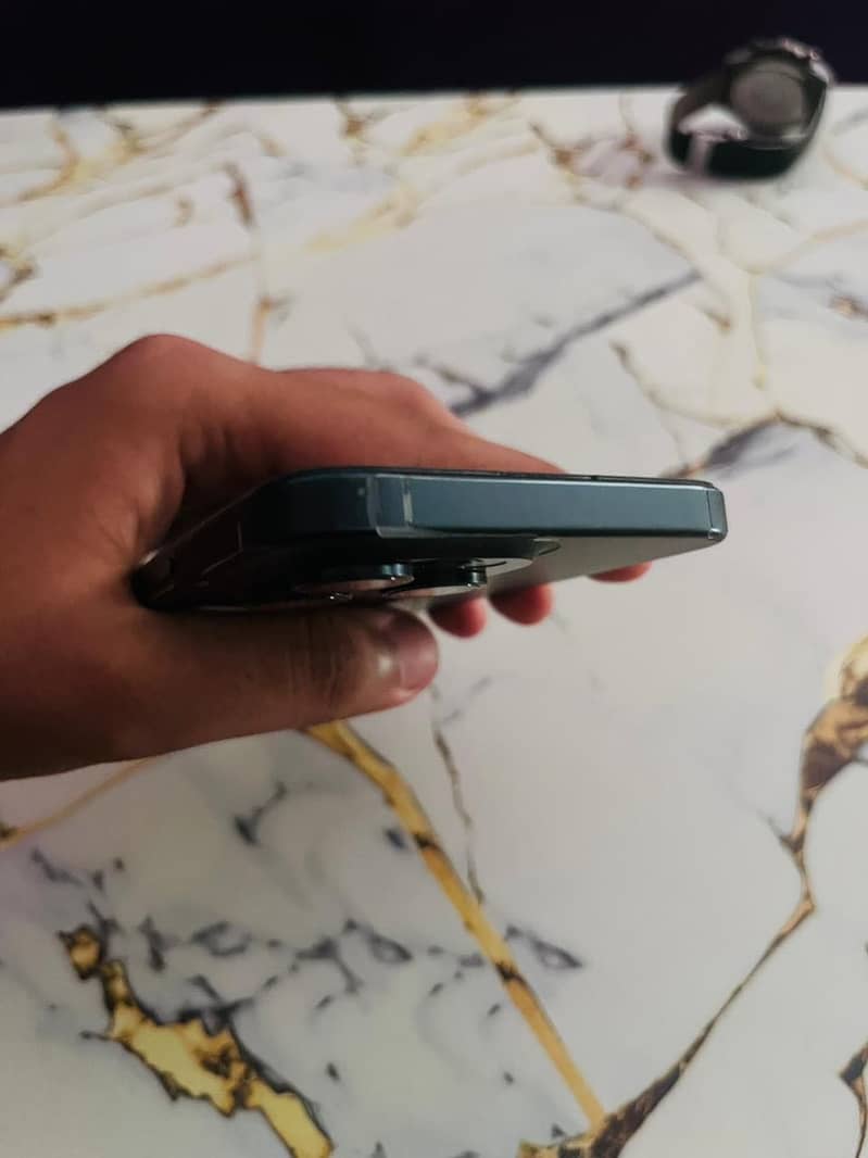 iPhone 15 Pro Max 5