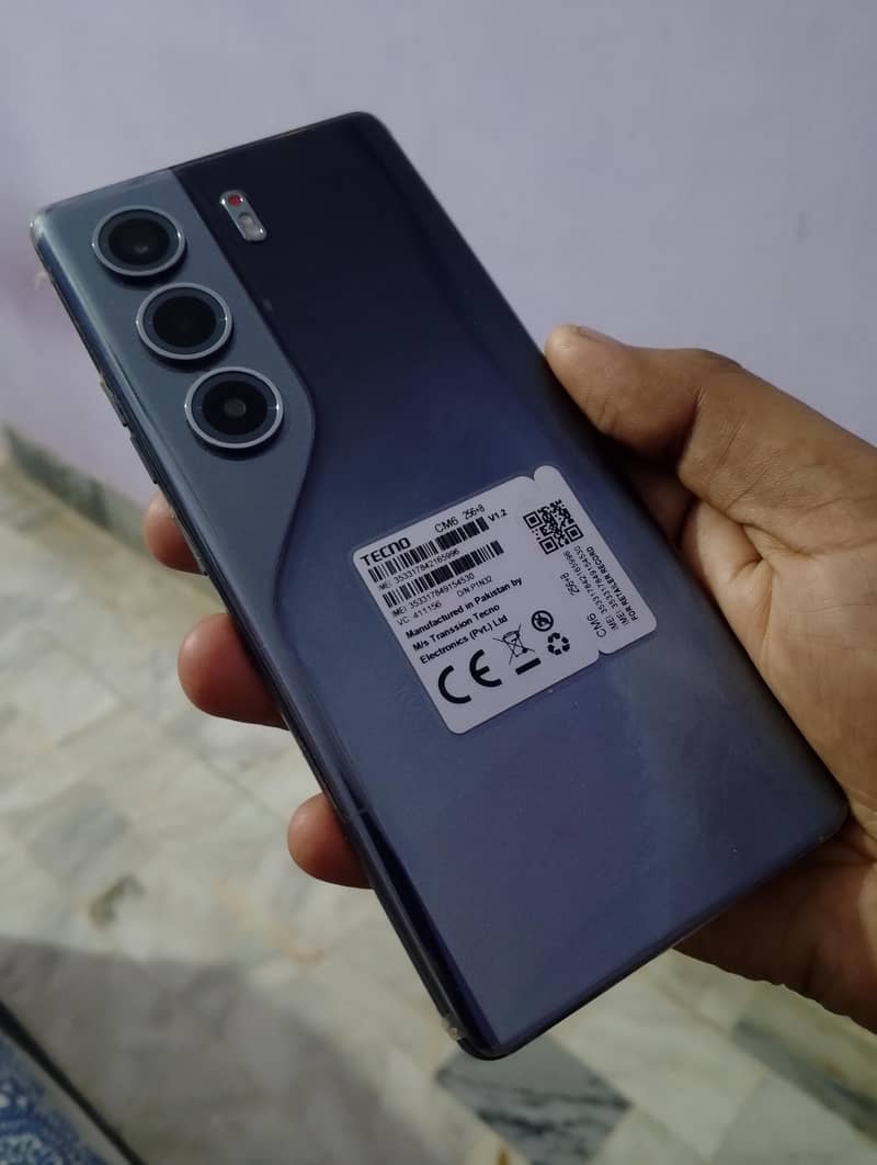 Tecno Camon 40 Pro 9
