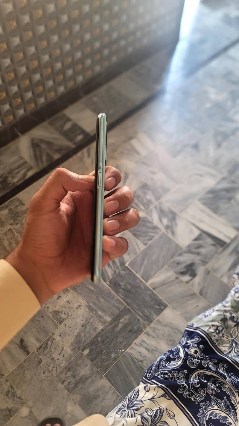 OPPO A76 5