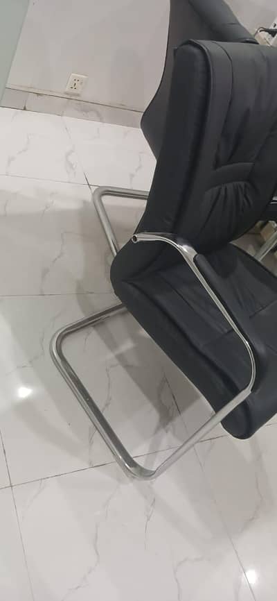 Office Furniture for Sale – Like New Condition 