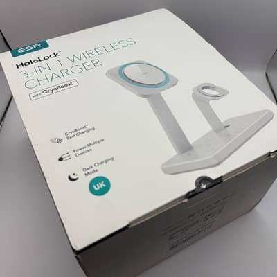 ESR HaloLock 3 in 1 Wireless Charging Stand