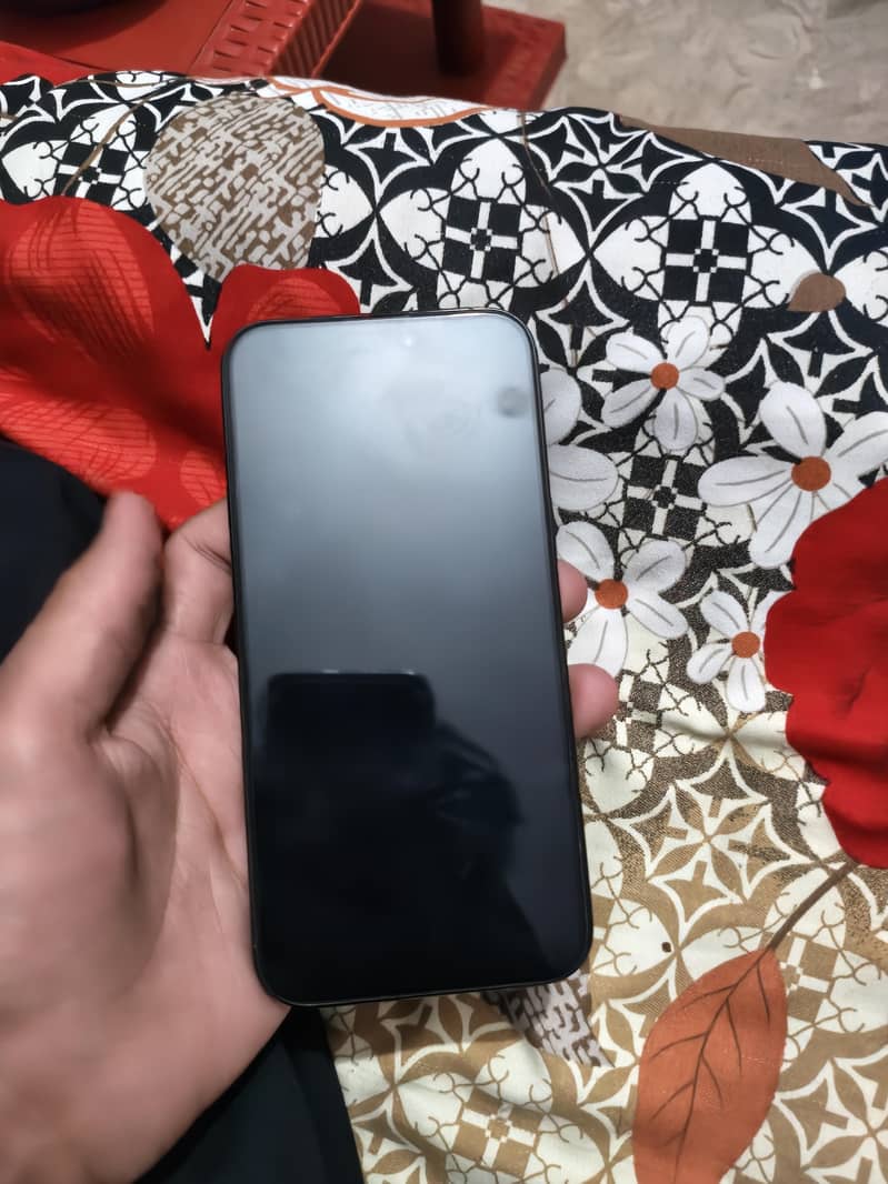 Apple iPhone 15 Pro Max 0