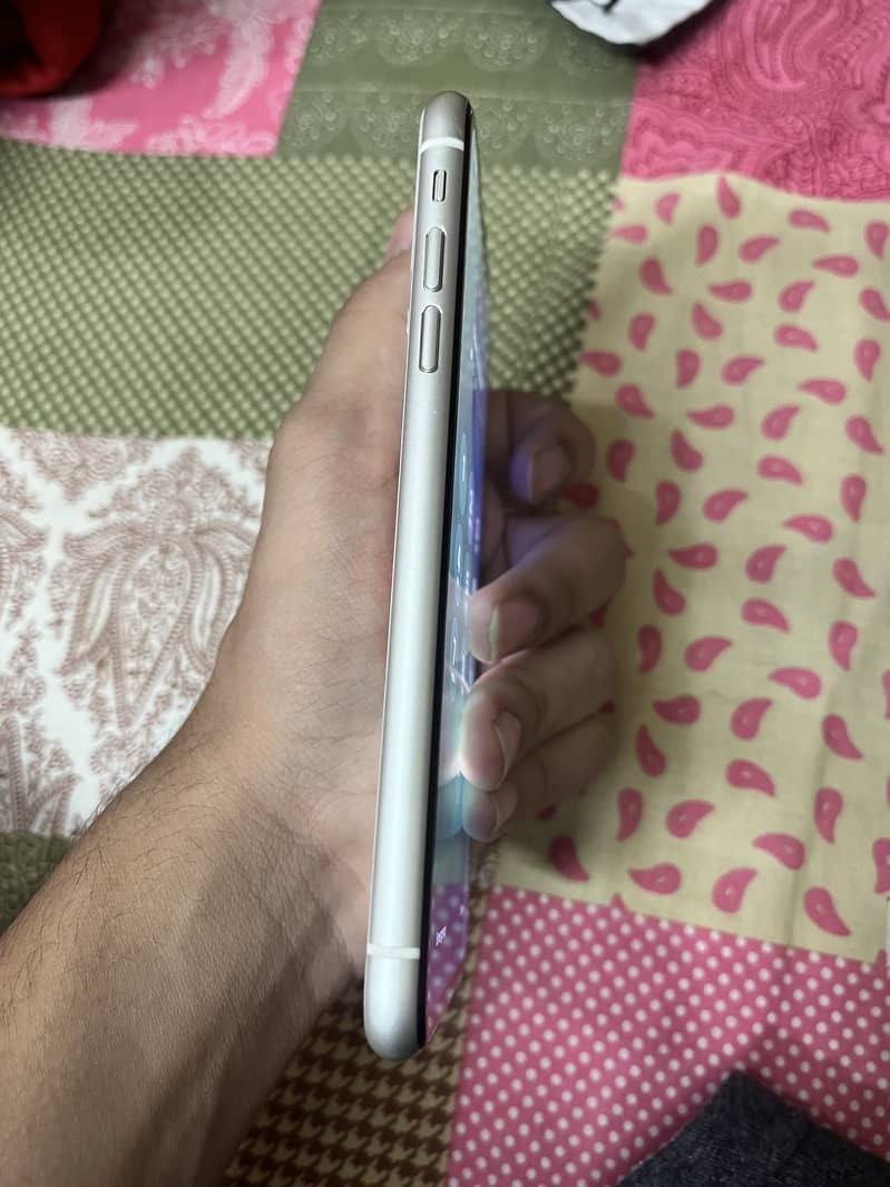 iphone 11 3