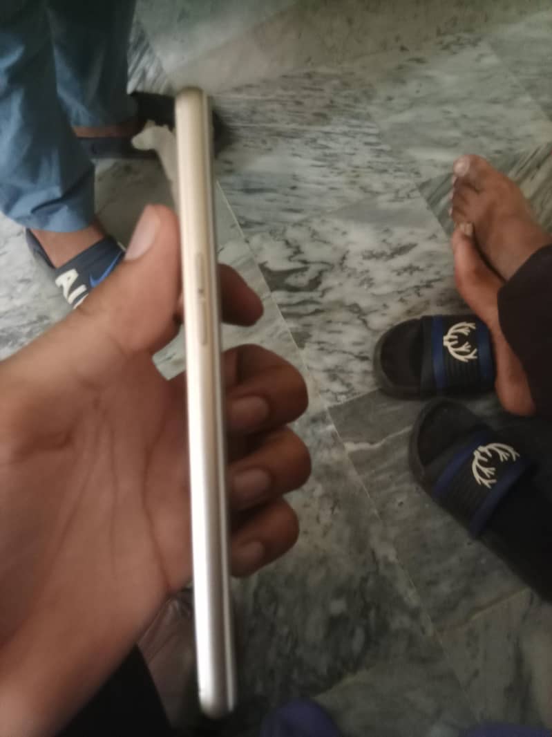 OPPO A37 2