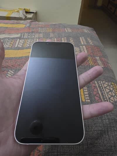 Apple iPhone 13