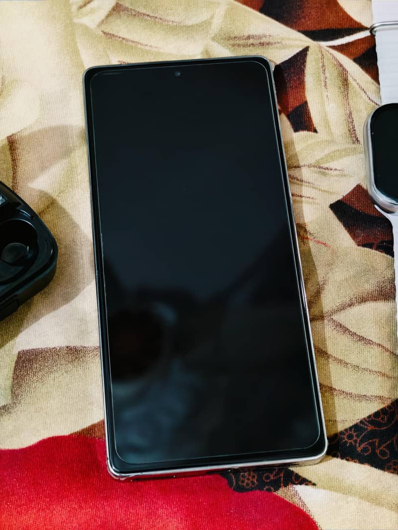 Infinix Note 40 6