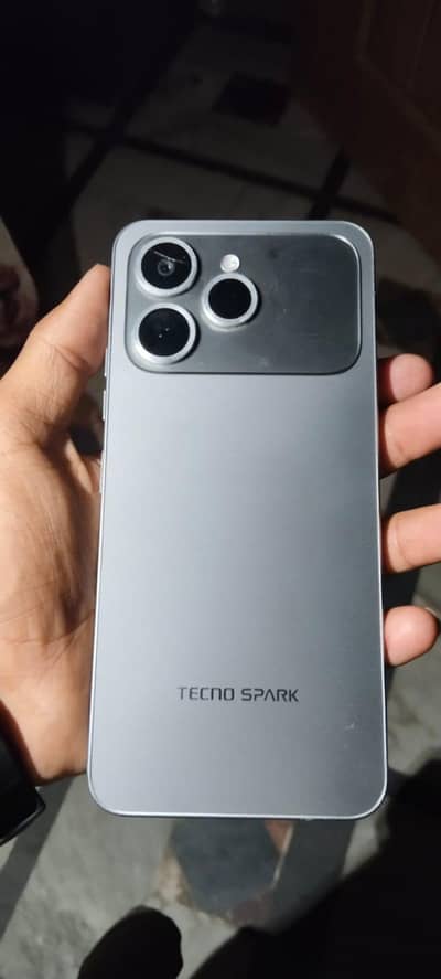 Tecno SPARK 40 pro