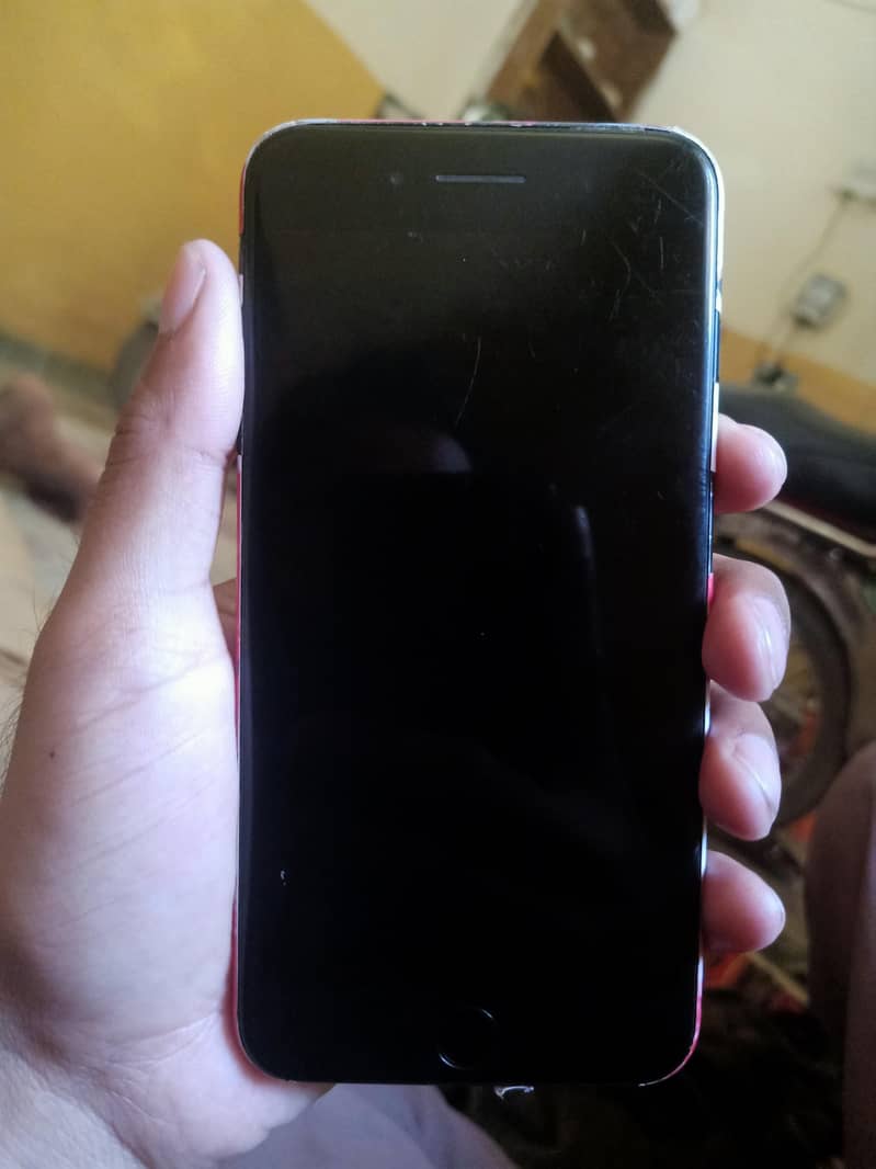 Apple iPhone 7 Plus 0