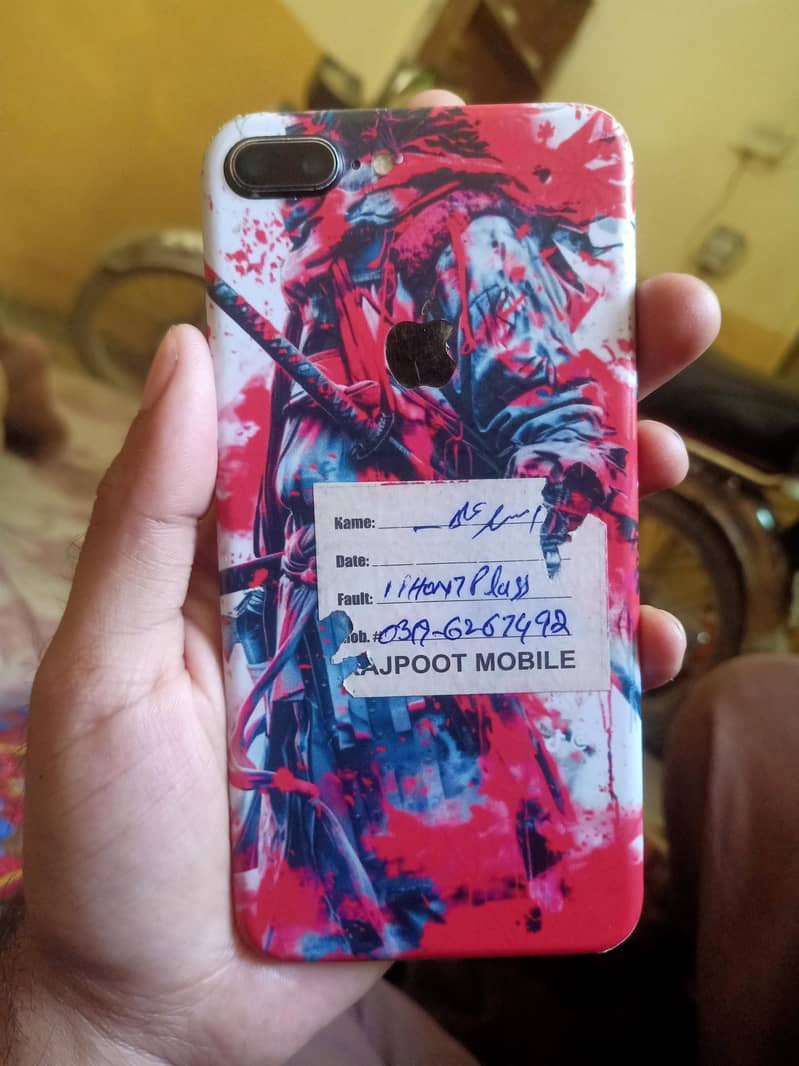 Apple iPhone 7 Plus 1