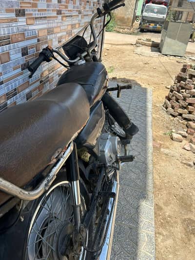 Honda CD 70 2008 black color Hyderabad number.