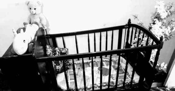 baby cot for sale