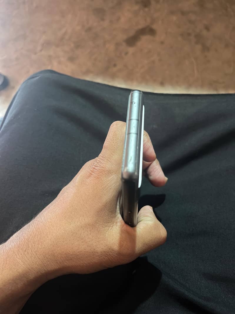 Google Pixel 7a 6