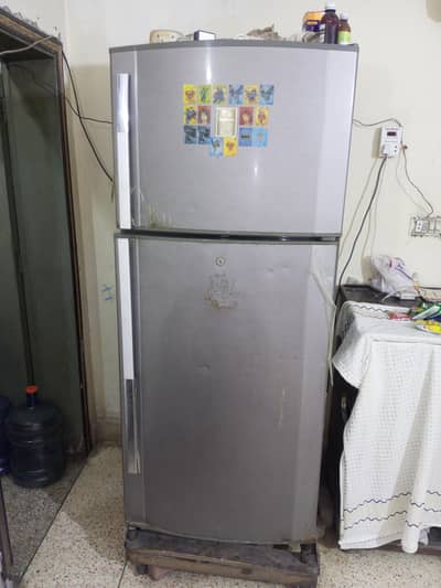 Dawlance Refrigerator For Urgent Sale