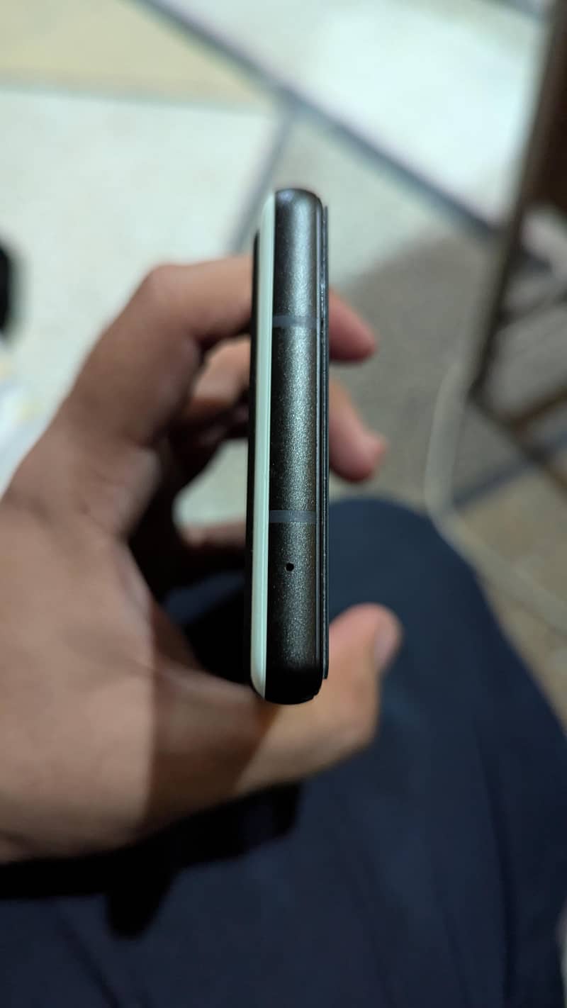 Google Pixel 6a 4