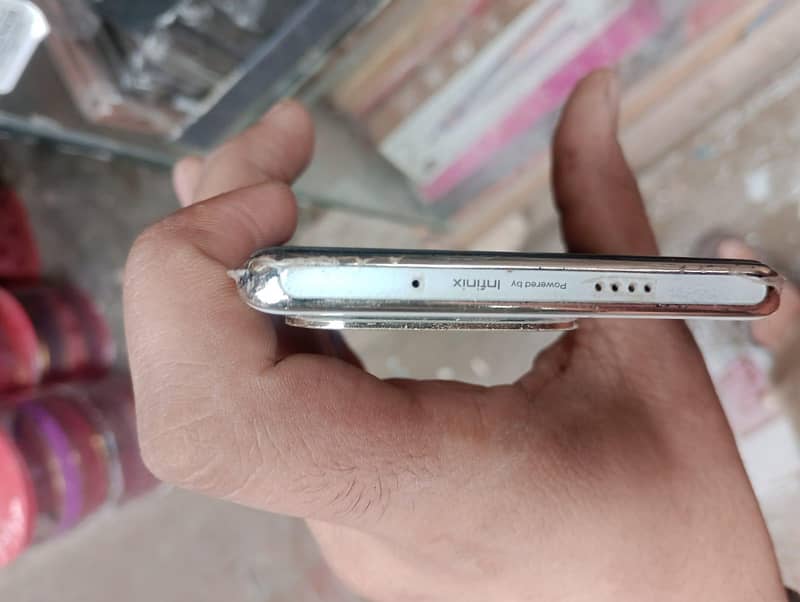 Infinix Zero 30 1