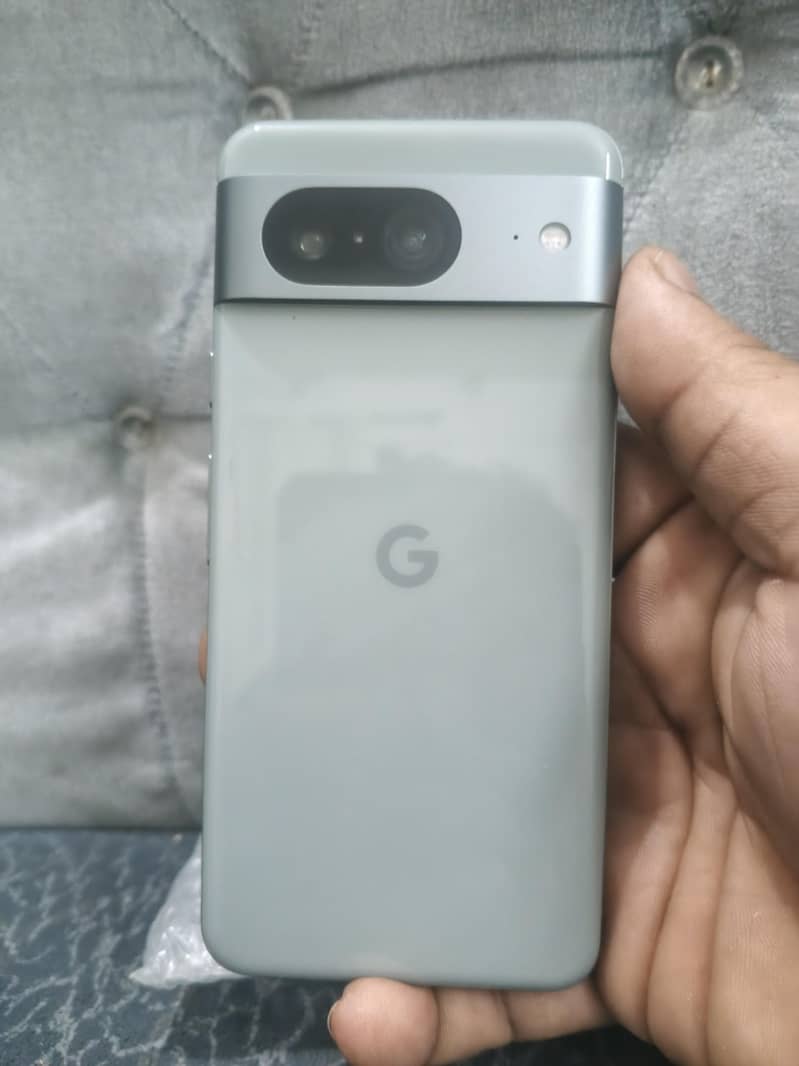 Google Pixel 8 3