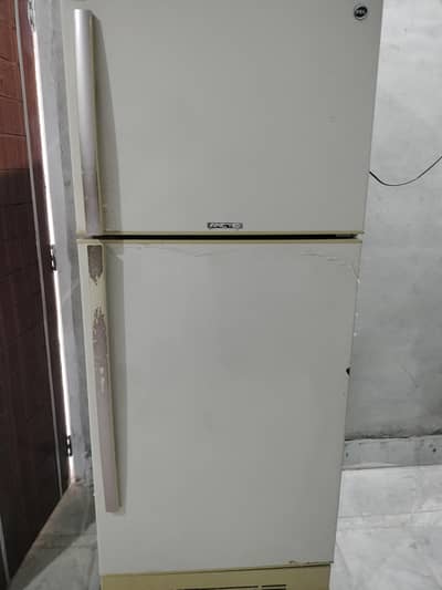 PEL Refrigerator Full Size