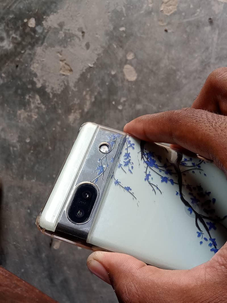 Google Pixel 6a 1