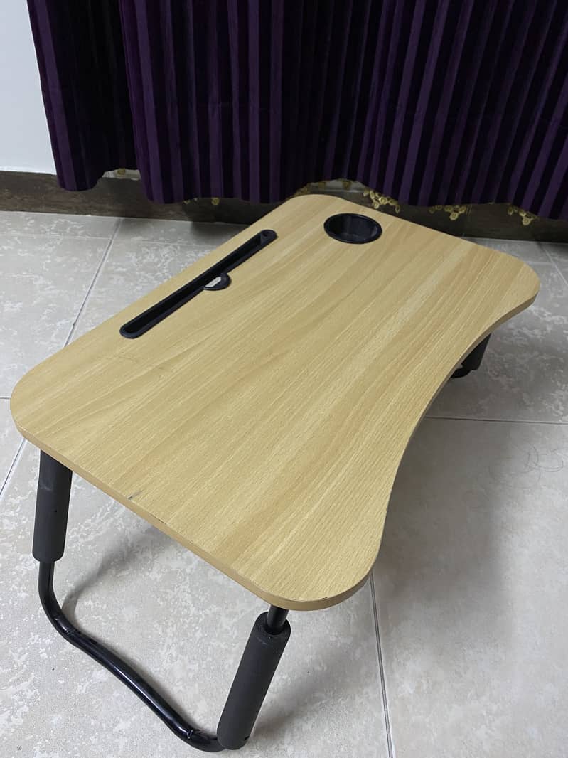 Foldable Table 0