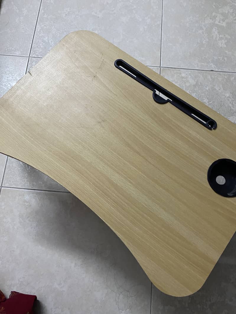 Foldable Table 4