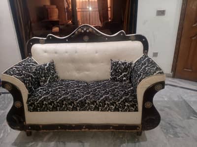 5 seater sofa set urgent sale