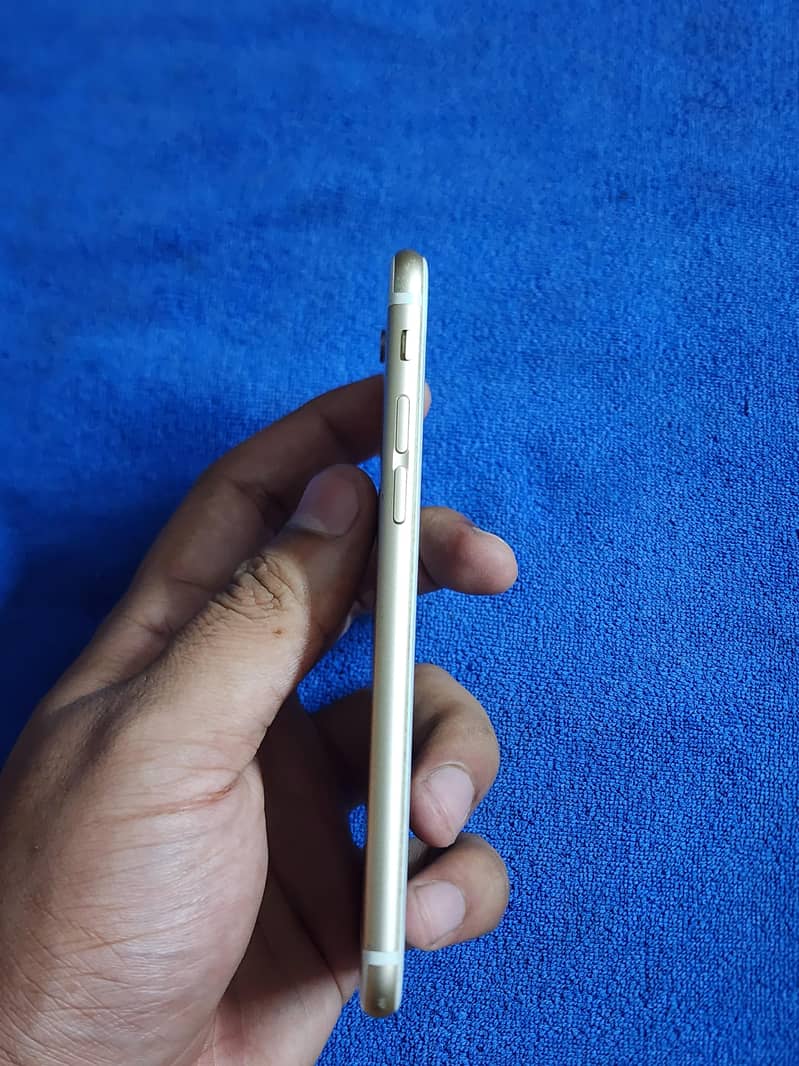 Apple iPhone 6 3