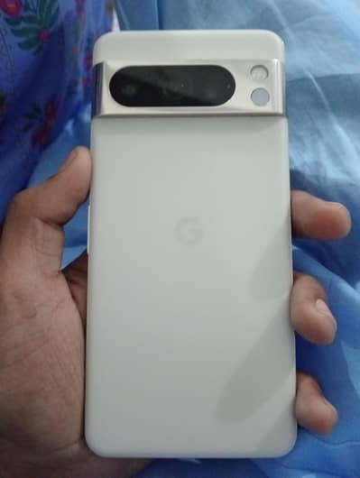Google Pixel 8 Pro