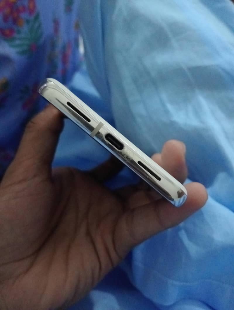 Google Pixel 8 Pro 1