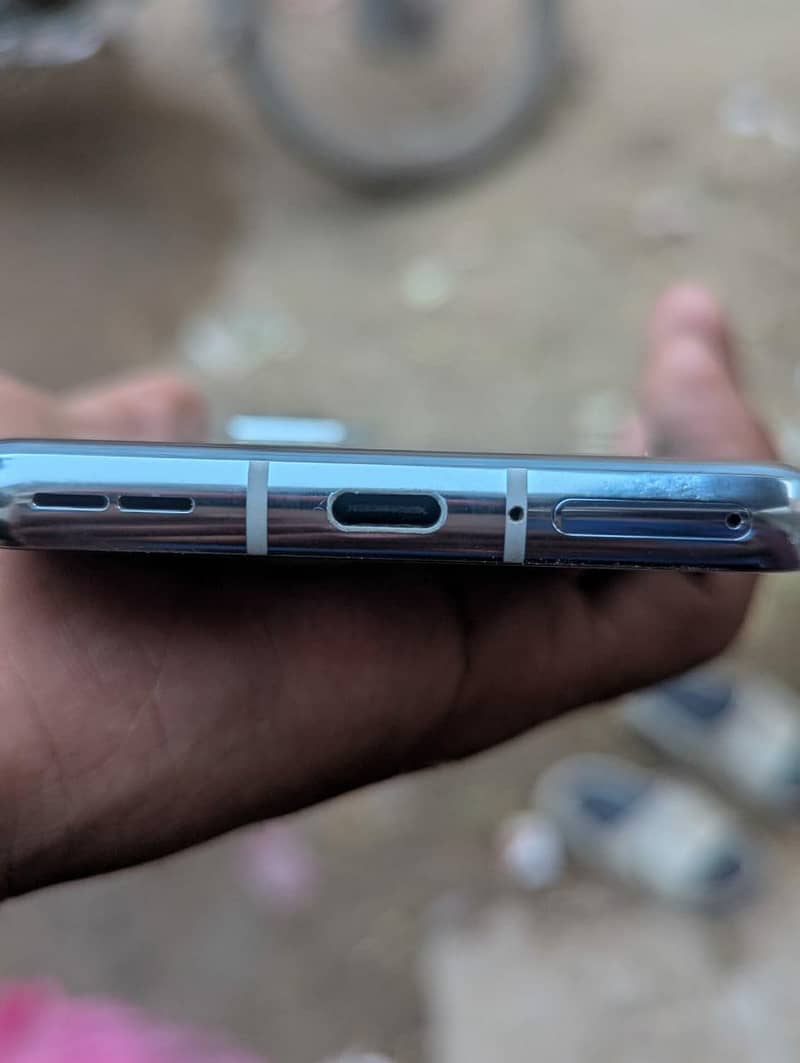 One Plus 9 Pro 3