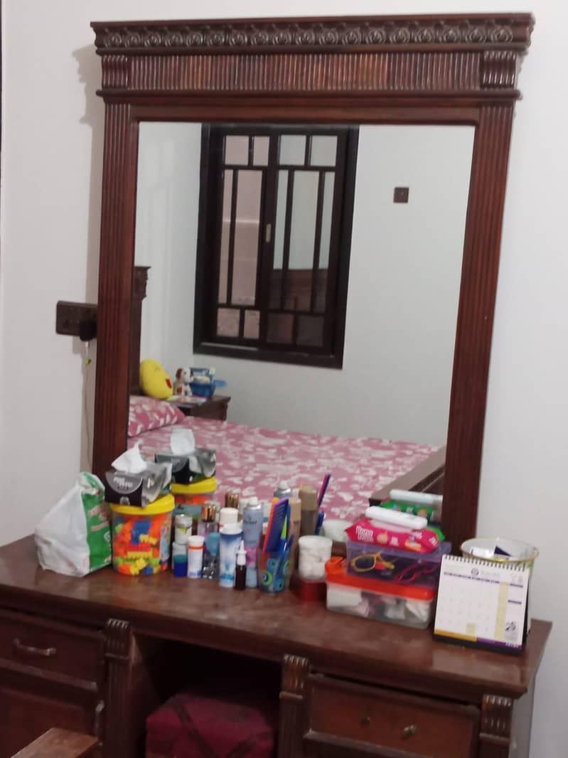 Dressing table /2 side tables 0