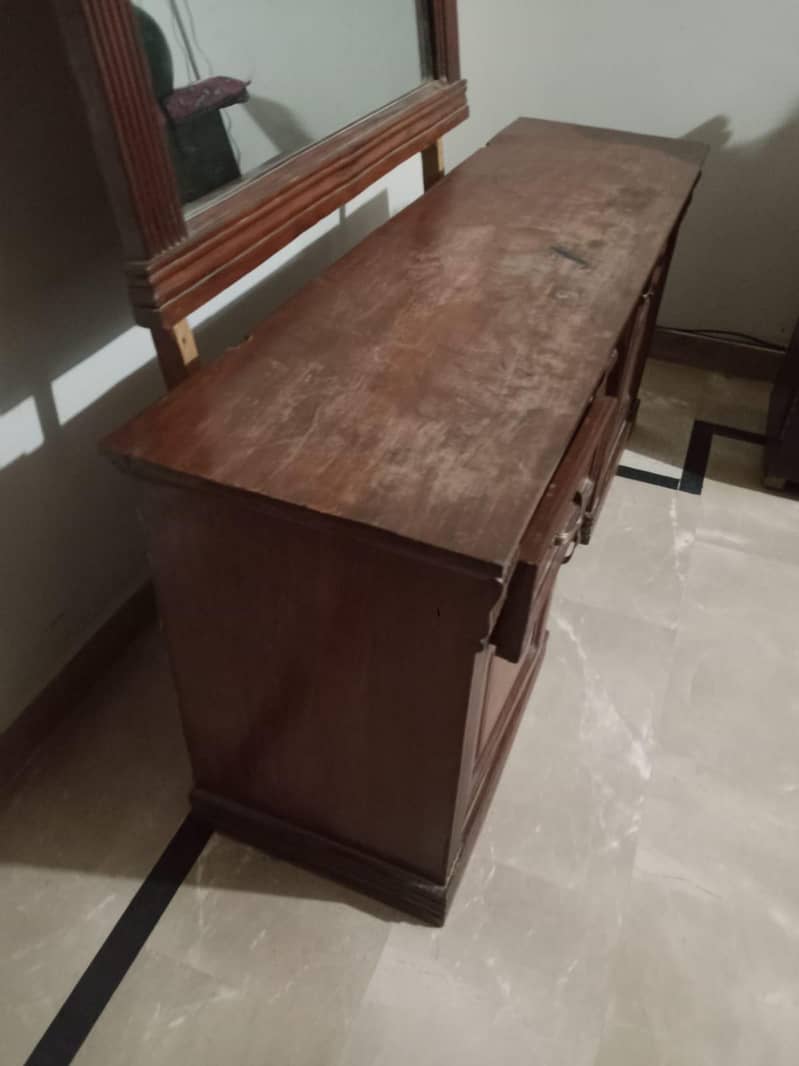 Dressing table /2 side tables 1