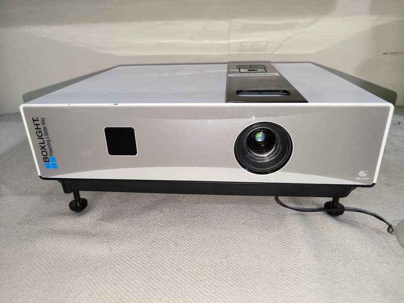 boxlight LCD projector 1