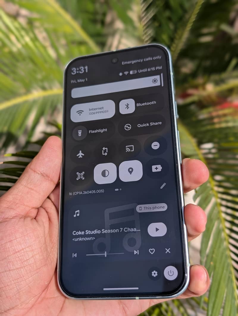 Google Pixel 9 6