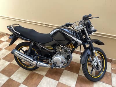 Yamaha YBR-125G 2025
