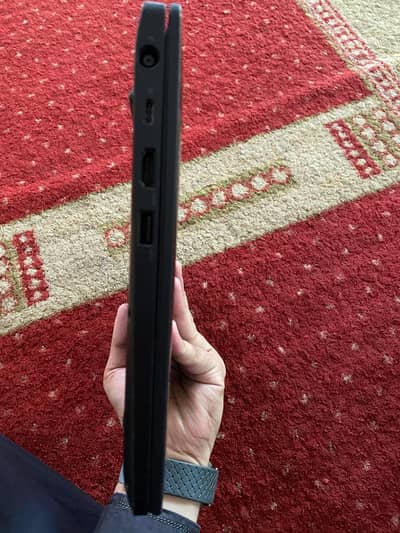 Dell latitude 7390,,8gb Ram,256gb rom.