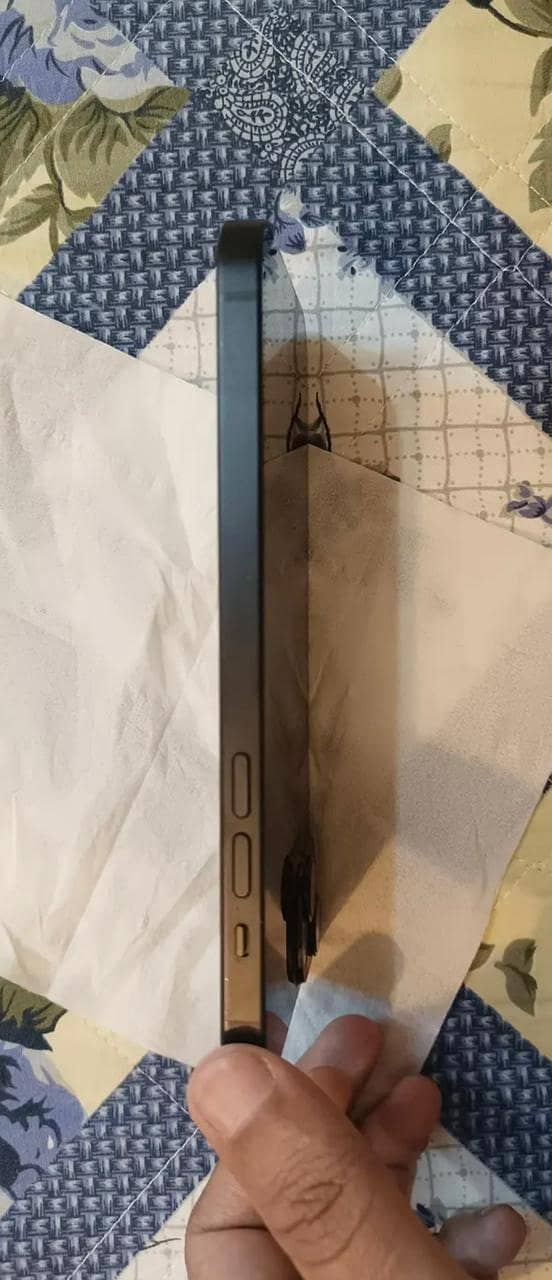Apple iPhone 14 2
