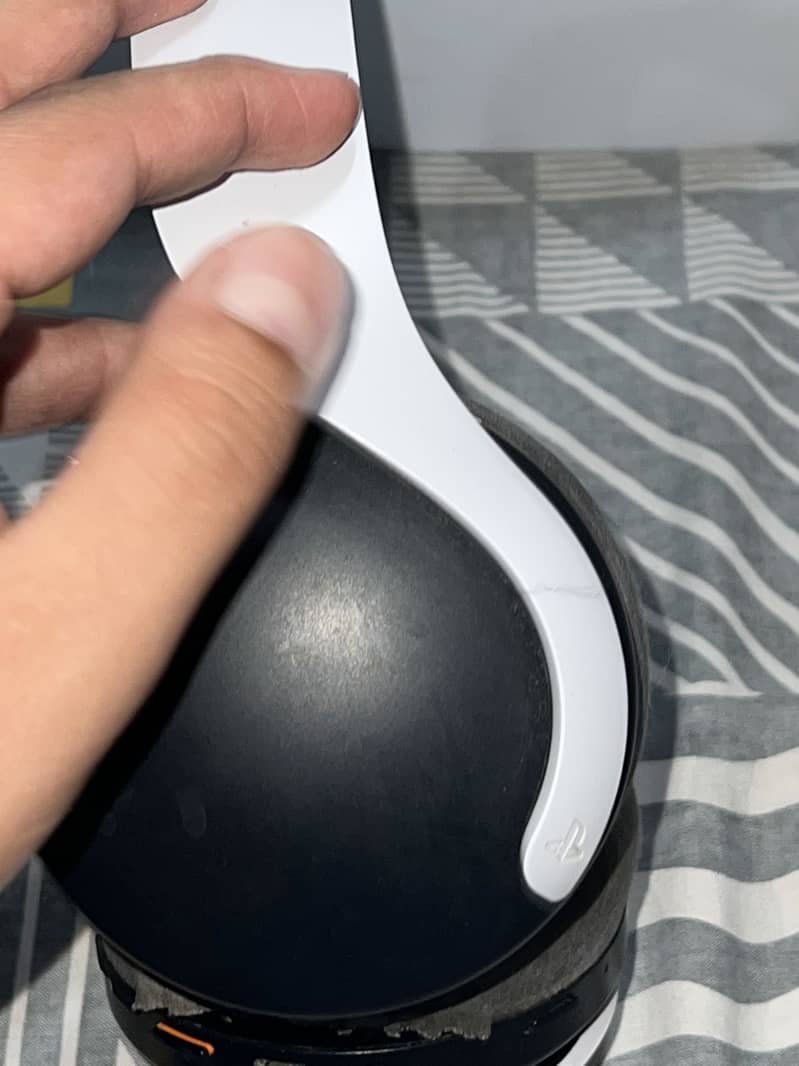 PS5 fat with two controller 5
