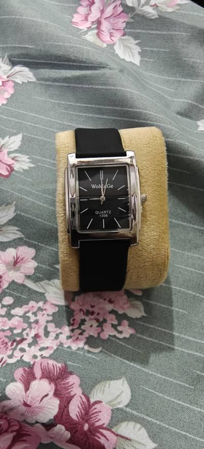 brand new watch never used silicon strap womage