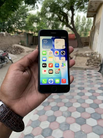 iPhone SE 2020 64GB factory unlock