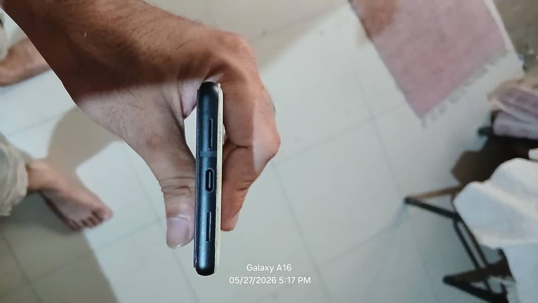 Google Pixel 6 4