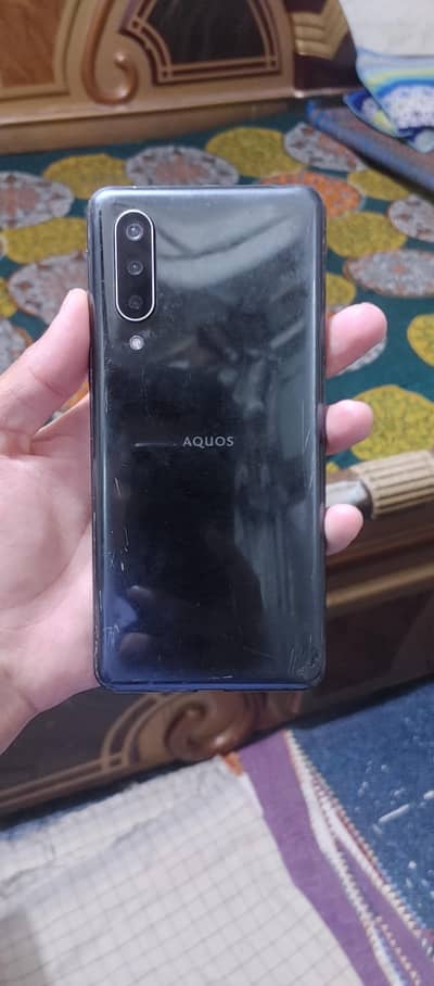 Aquos zero basic 5G indisplay finger print smooth device