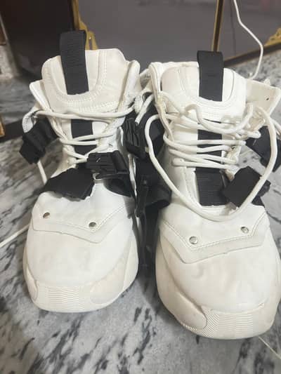 urgent sale white joggars