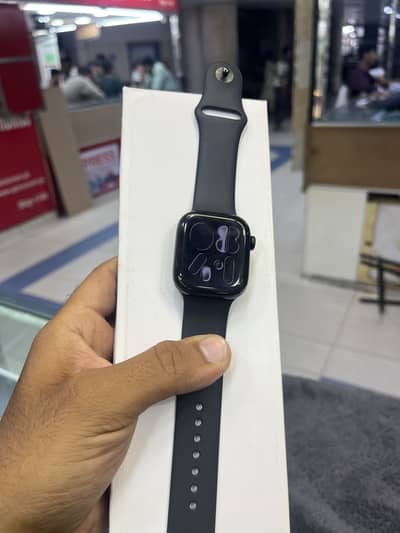Apple Watch Series 11 Complete Box 42Mm now available Jet Black